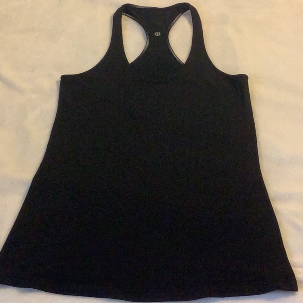 Lululemon tank size 10-12